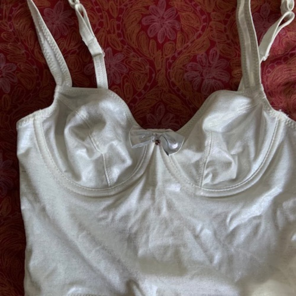 New  silver/gray bandeau Eurpean design Lisca XS